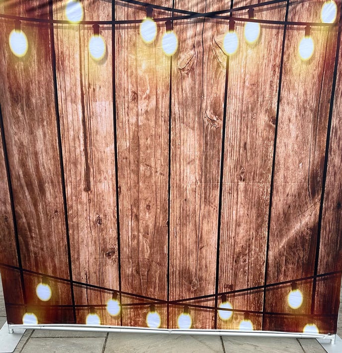 Kent Selfie Mirror Rental Hire, for all weddings, parties and events. Covering whole of Kent including Sittingbourne, Maidstone, Medway, Sheppey, Faversham, Canterbury, Ashford, Gravesend, Dartford. Call today for a free quote.
