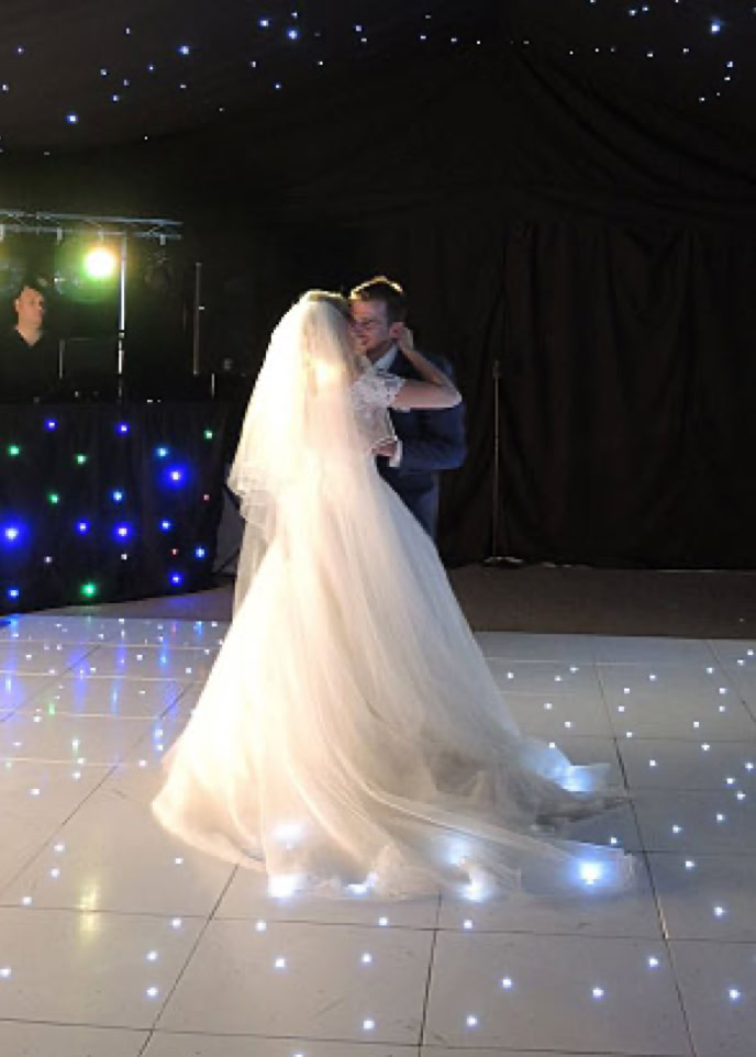 Wedding Disco, Mobile DJ, Weddings, Parties, Music in Sittingbourne. Covering whole of Kent including Sittingbourne, Maidstone, Medway, Sheppey, Faversham, Canterbury, Ashford, Gravesend, Dartford. Call today for a free quote.