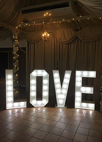 Photo Booth Hire and Video Booths in Kent. For Weddings, Parties and Events call today.